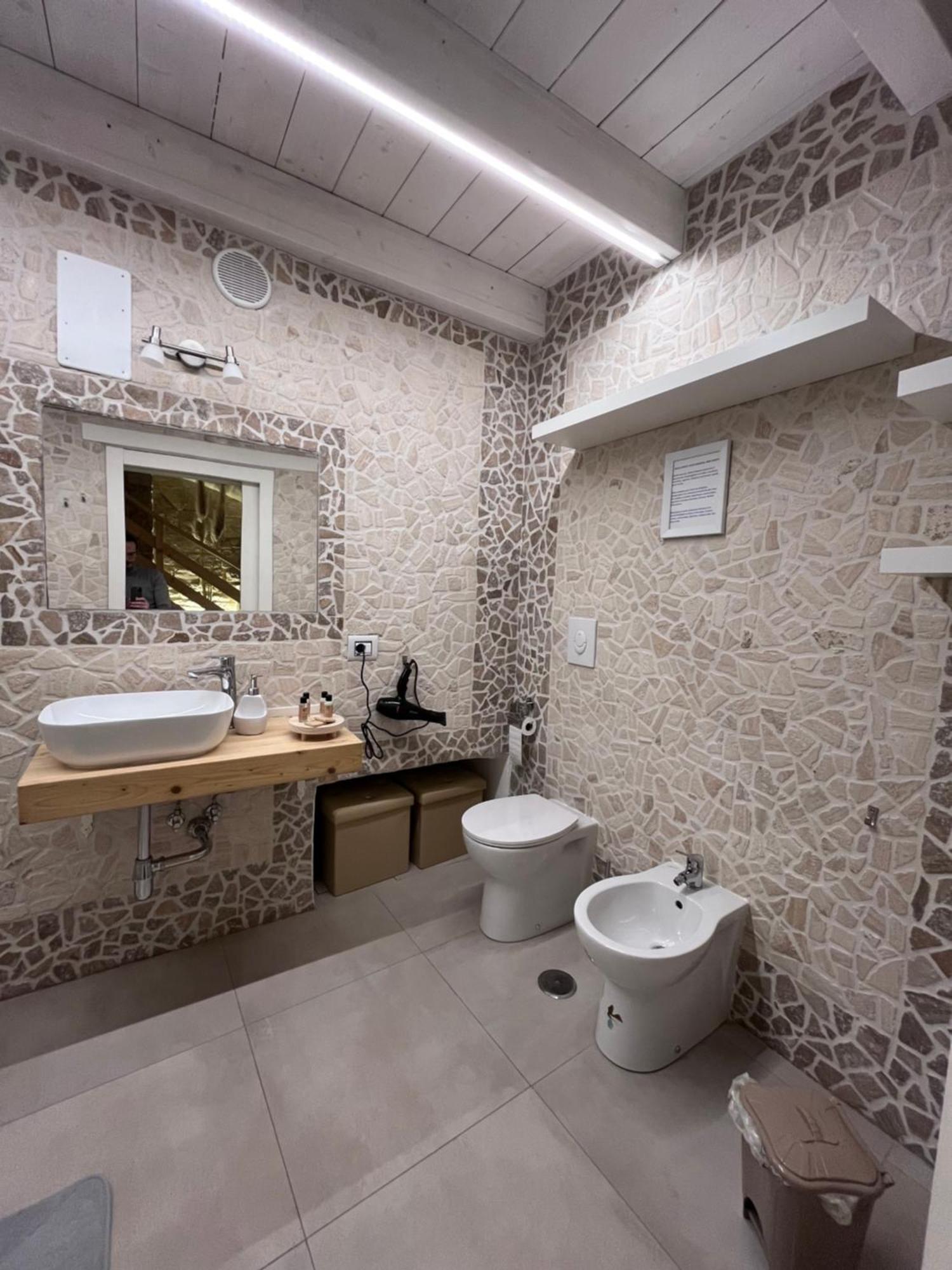 Epoca Suite House Трани Екстериор снимка